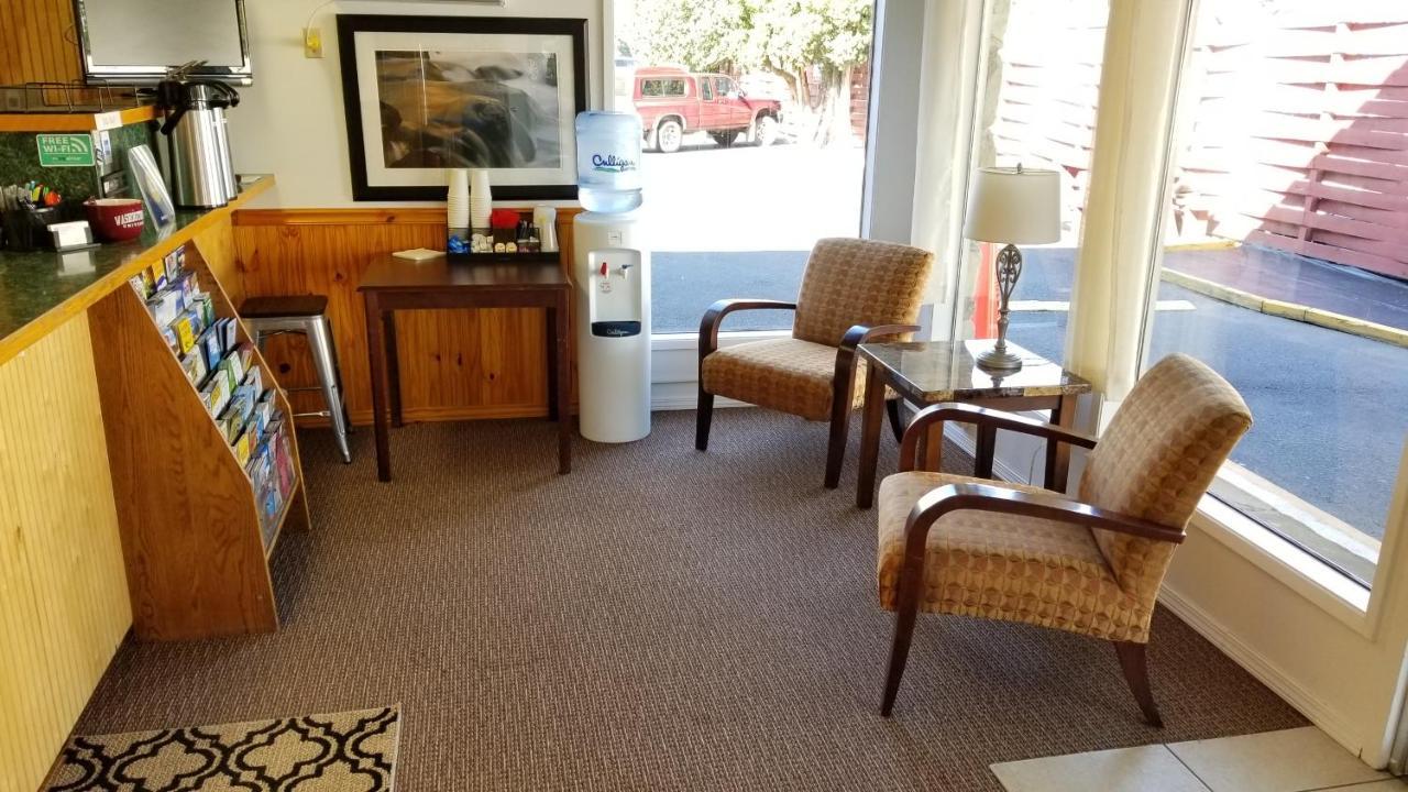Cougar Land Motel Pullman Exterior foto