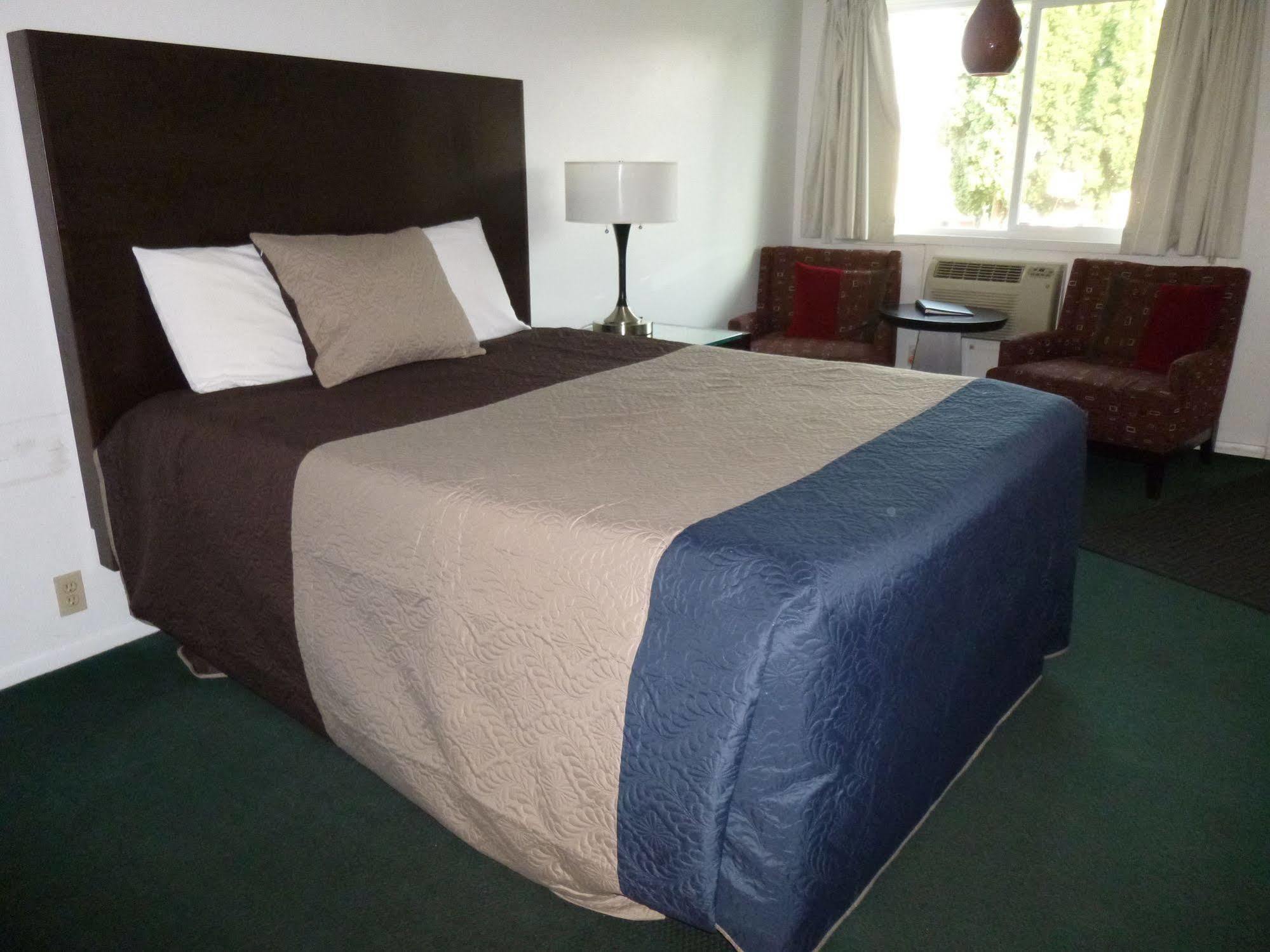 Cougar Land Motel Pullman Exterior foto